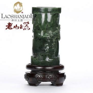 老山玉器 羅永東大師作品 和田玉碧玉 筆筒 擺件（競(jìng)拍）